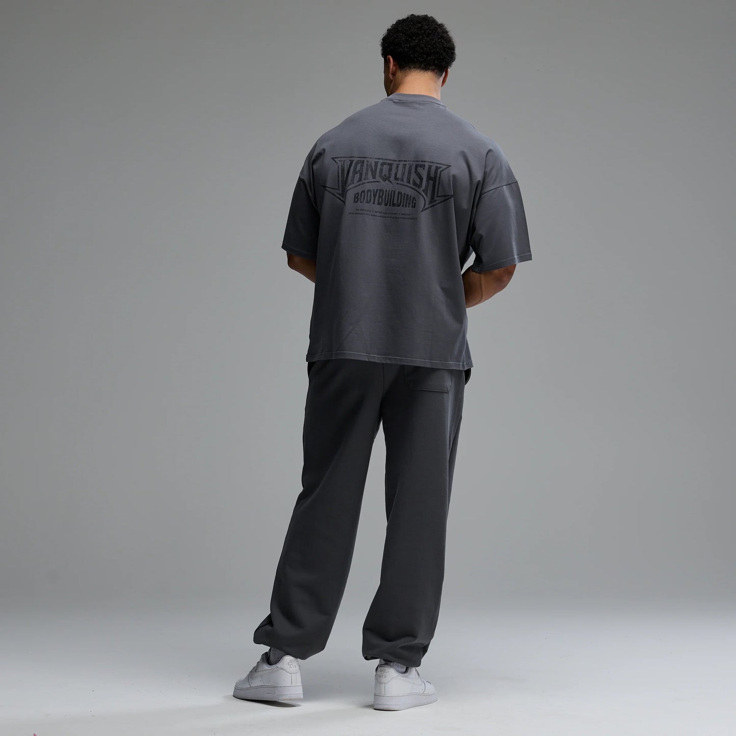 BODYBUILDING EMBLEM CHARCOAL OVERSIZED BOXY T SHIRT