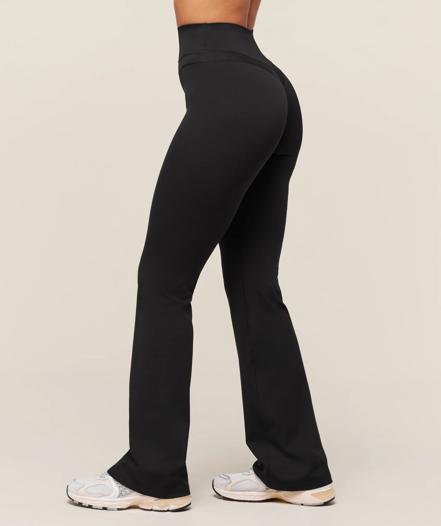 EVERYDAY REGULAR FLARED LEGGINGS BLACK