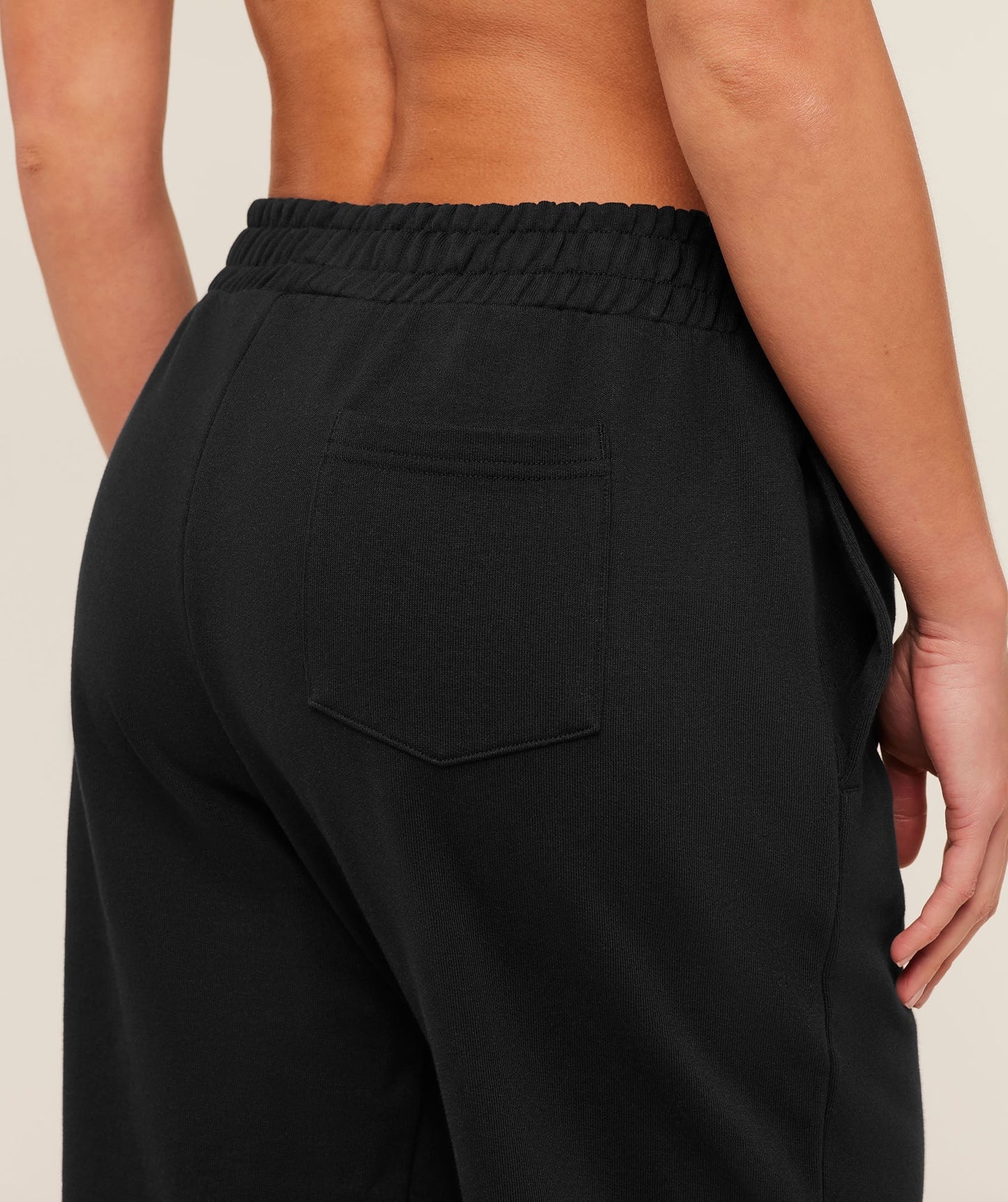 COLLEGIATE GRAPHIC JOGGERS