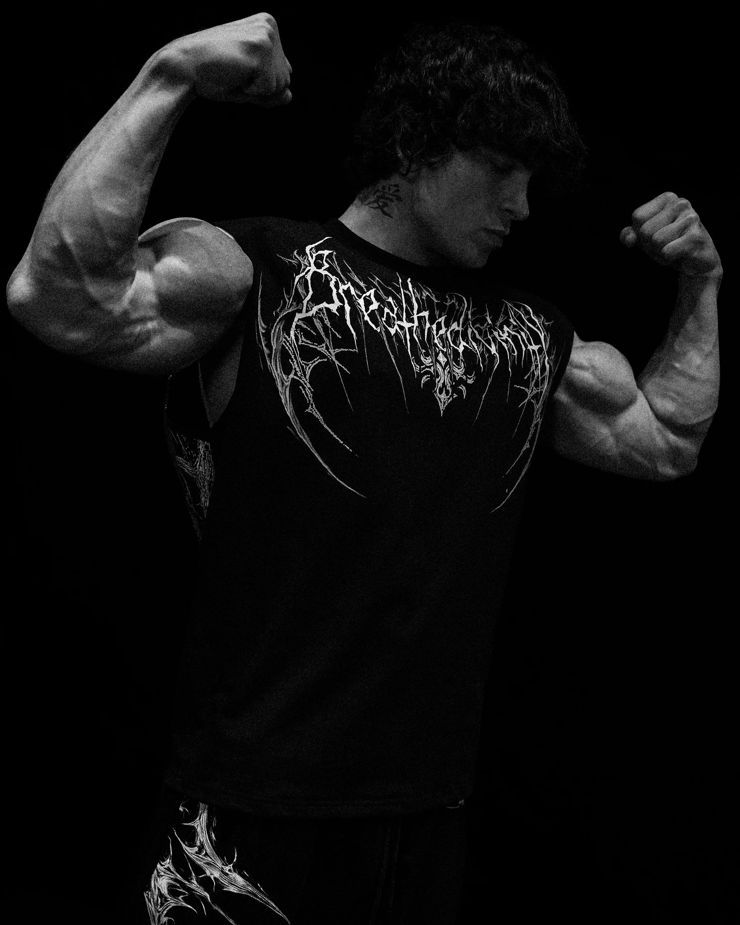 HEAVEN'S GATE CUT-OFF TEE [VOID BLACK]
