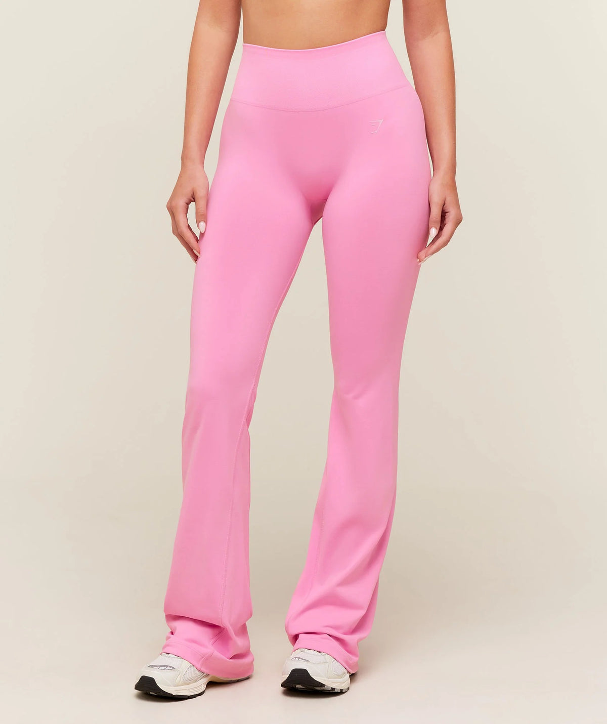 GYMSHARK SOFT SCULPT FLARED LEGGINGS - FOCUS PINK
