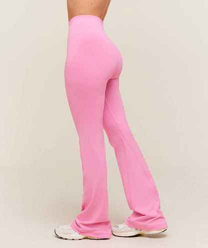 GYMSHARK SOFT SCULPT FLARED LEGGINGS - FOCUS PINK