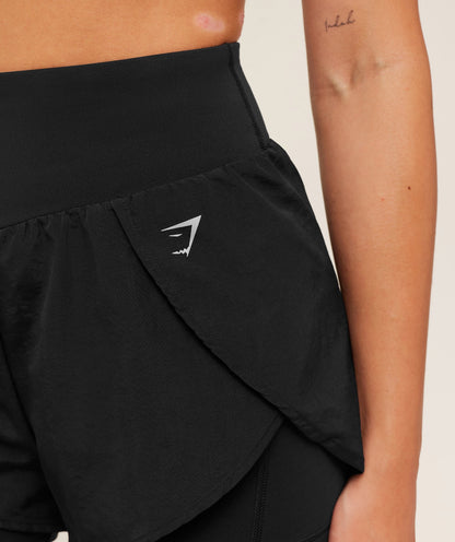 GYMSHARK RUNNING 2-IN-1 SHORTS - BLACK