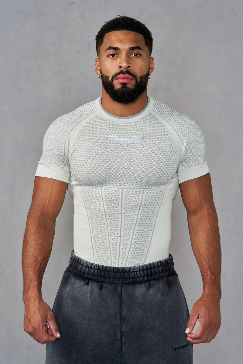 BATMAN COMPRESSION TEES - OFF WHITE