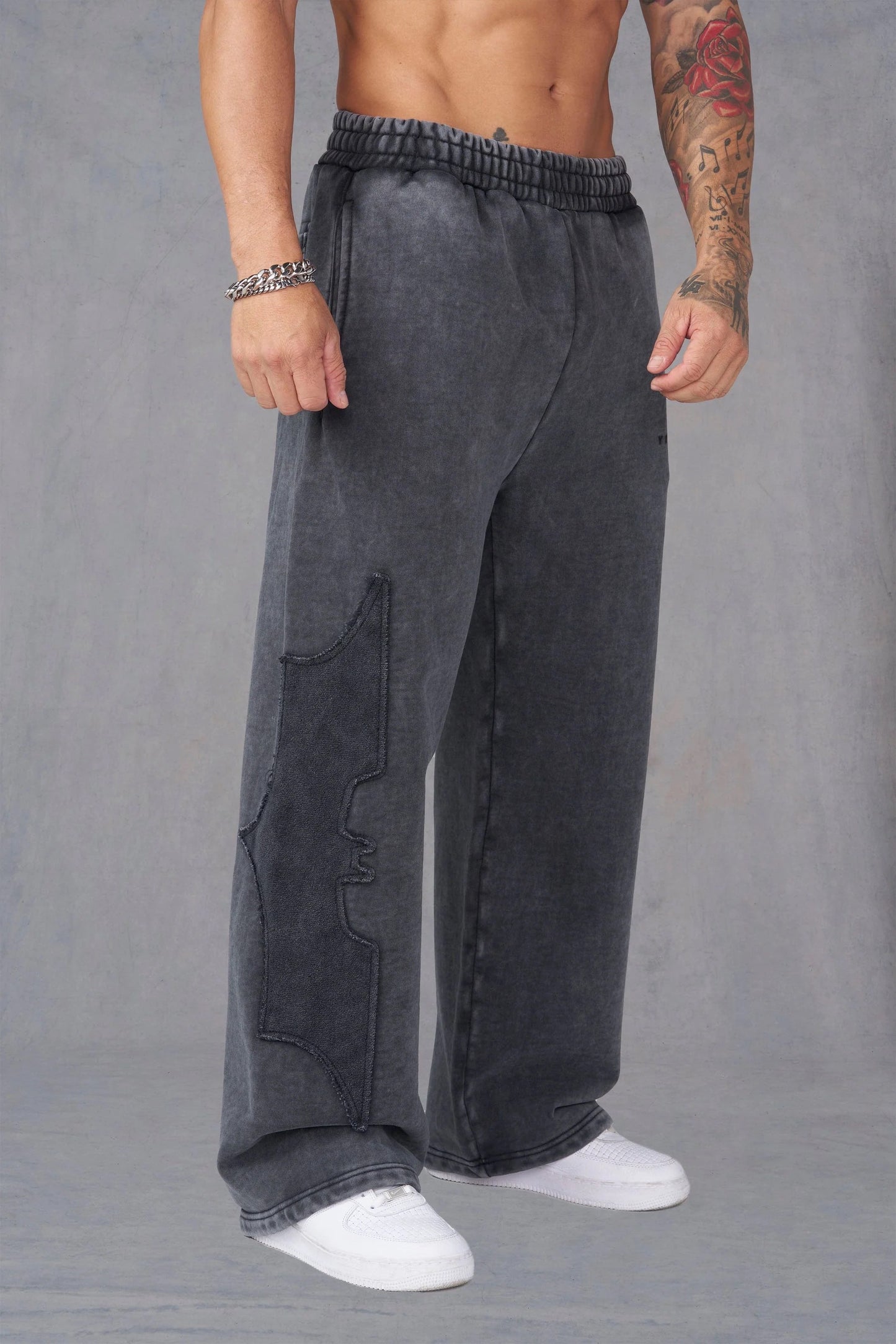 BATMAN STEALTH SWEATS - GREY WASH