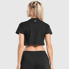 COLLEGIATE LIFESTYLE CROP TOP